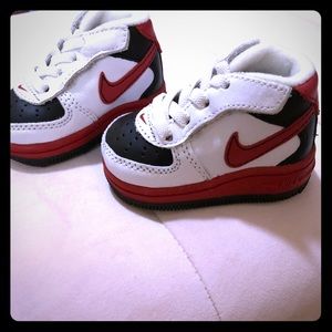 NIKE infant Air Force ones! Never worn